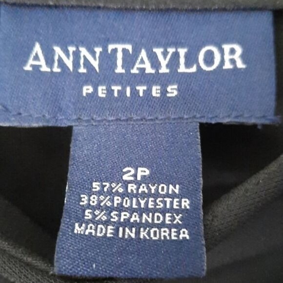 Ann Taylor Side Slits A Line Skirt Size 2 Petite - Picture 2 of 2